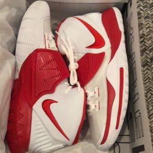 NWT Kyrie 6 TB promo. White/red new in box, size 13.5 thank you